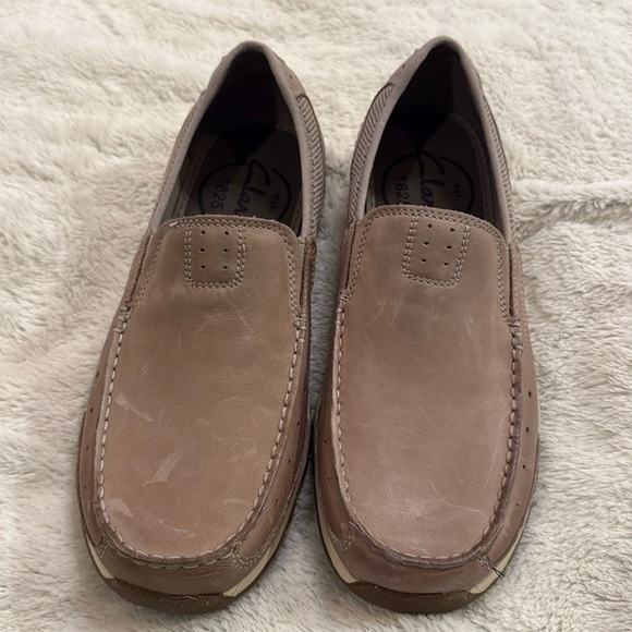 Men’s Clarks Armada Spanish loafers, color-tan, leather upper, size 8.5 - Picture 1 of 5